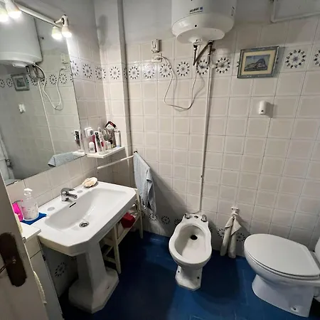Lovely 2 Bedroom In The Heart Of Malaga