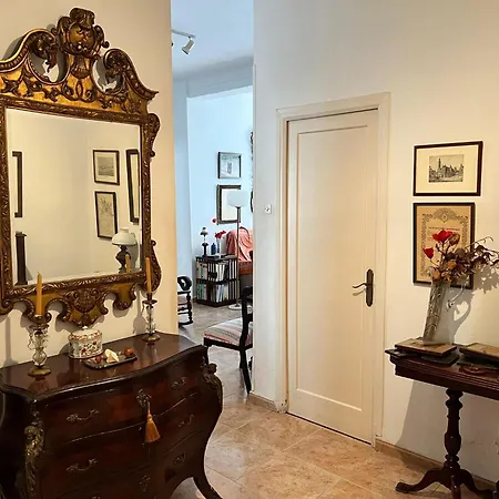 Apartment Lovely 2 Bedroom In The Heart Of